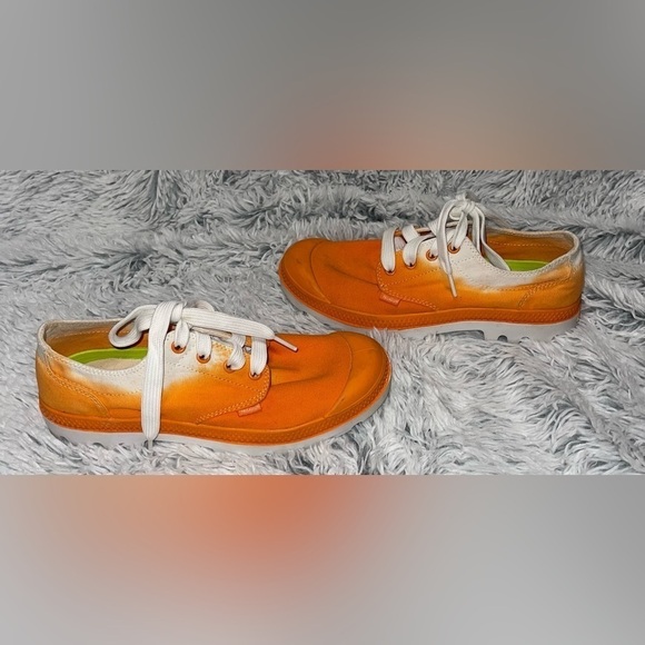 PALLADIUM Women’s orange fade shoes Size 7.5 - Picture 2 of 11